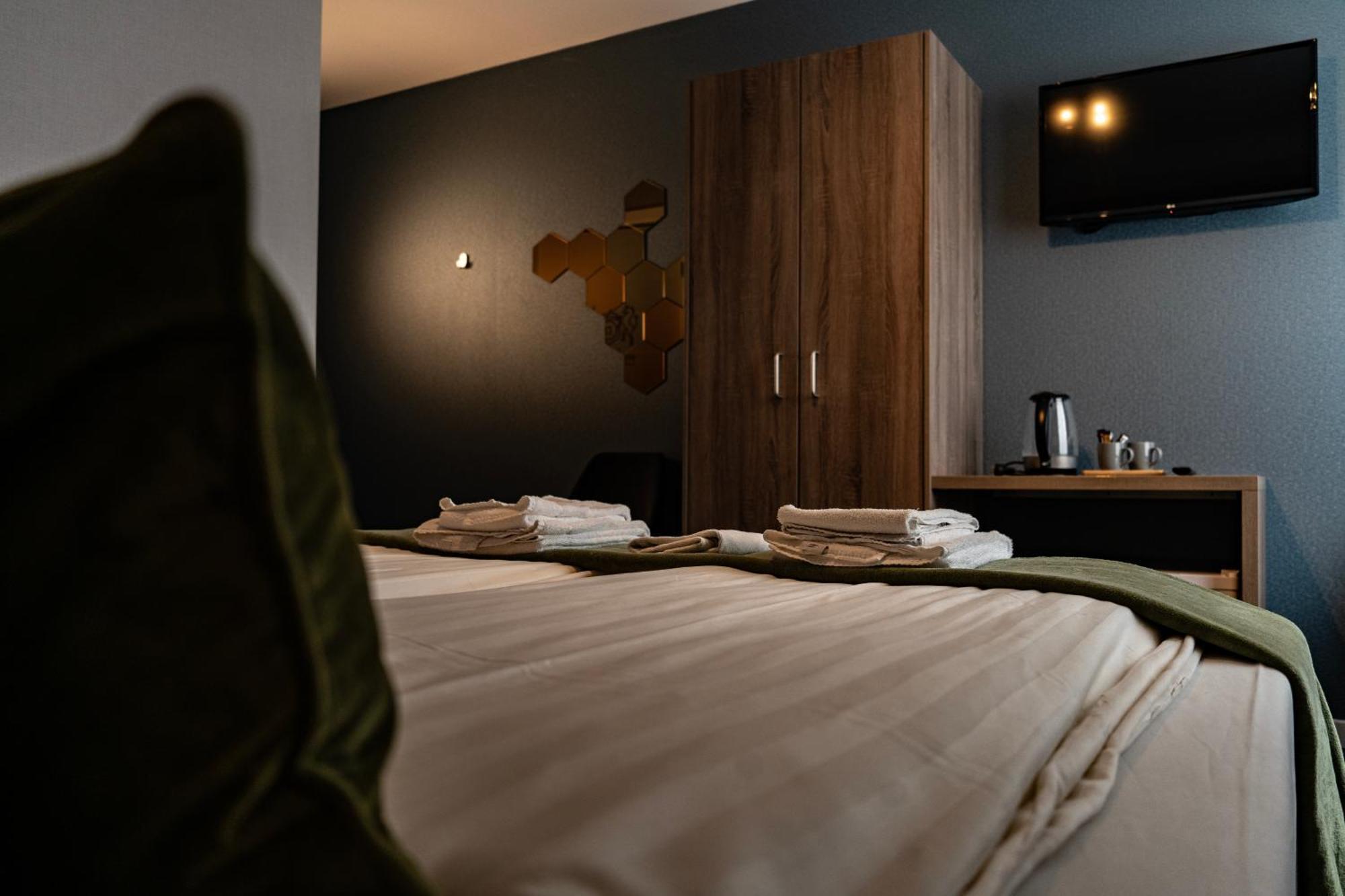 Hotel Du Commerce Oostburg Ngoại thất bức ảnh