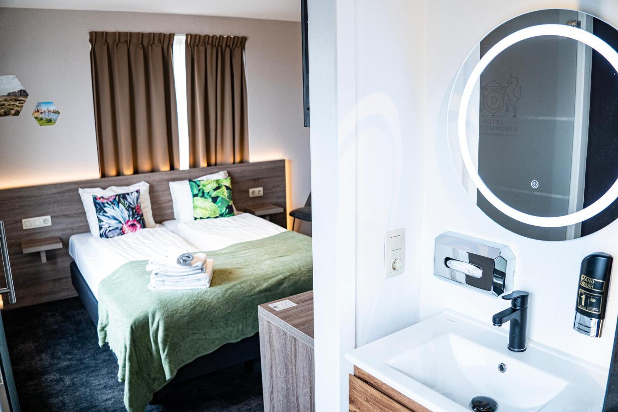 Hotel Du Commerce Oostburg Ngoại thất bức ảnh